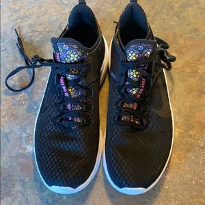 New Nike Air training shoes ladies size 11